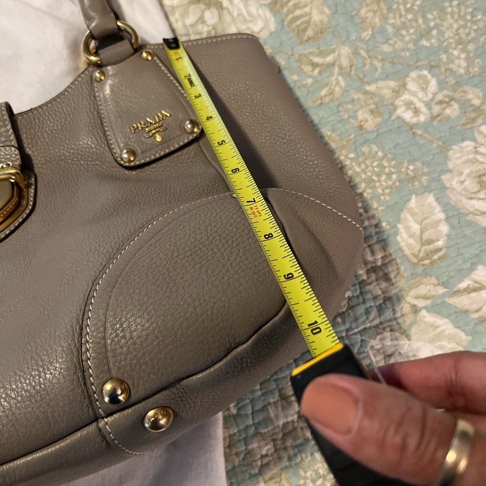 Prada Authentic 100% - Picture 6 of 16